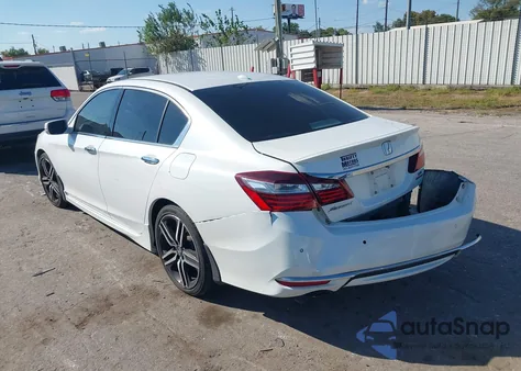 2016 Honda Accord Touring z USA, uszkodzony, nr VIN 1HGCR3F90GA031426
